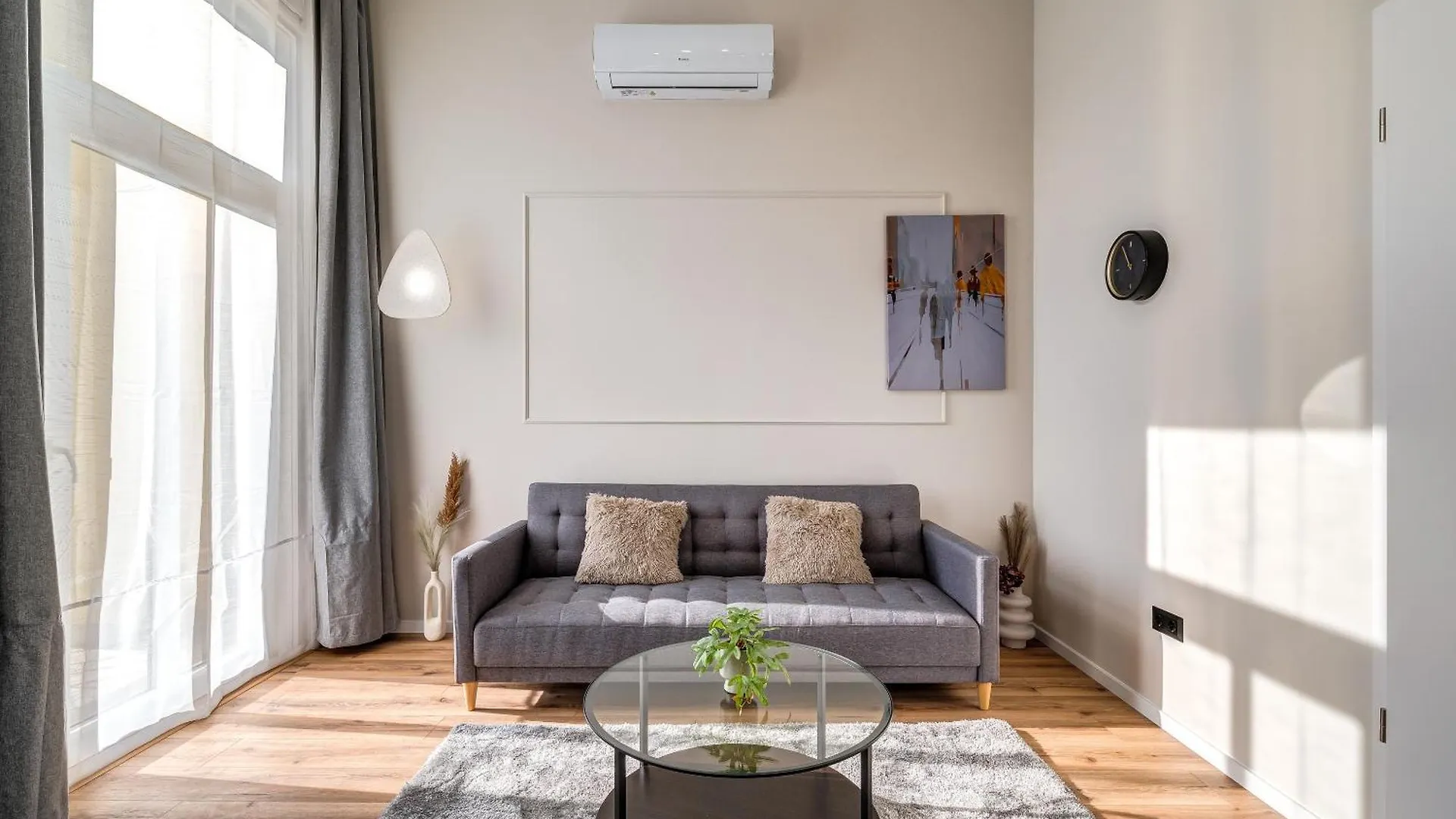 Apartment Time Out Suites With Terrace - R30 Budapest