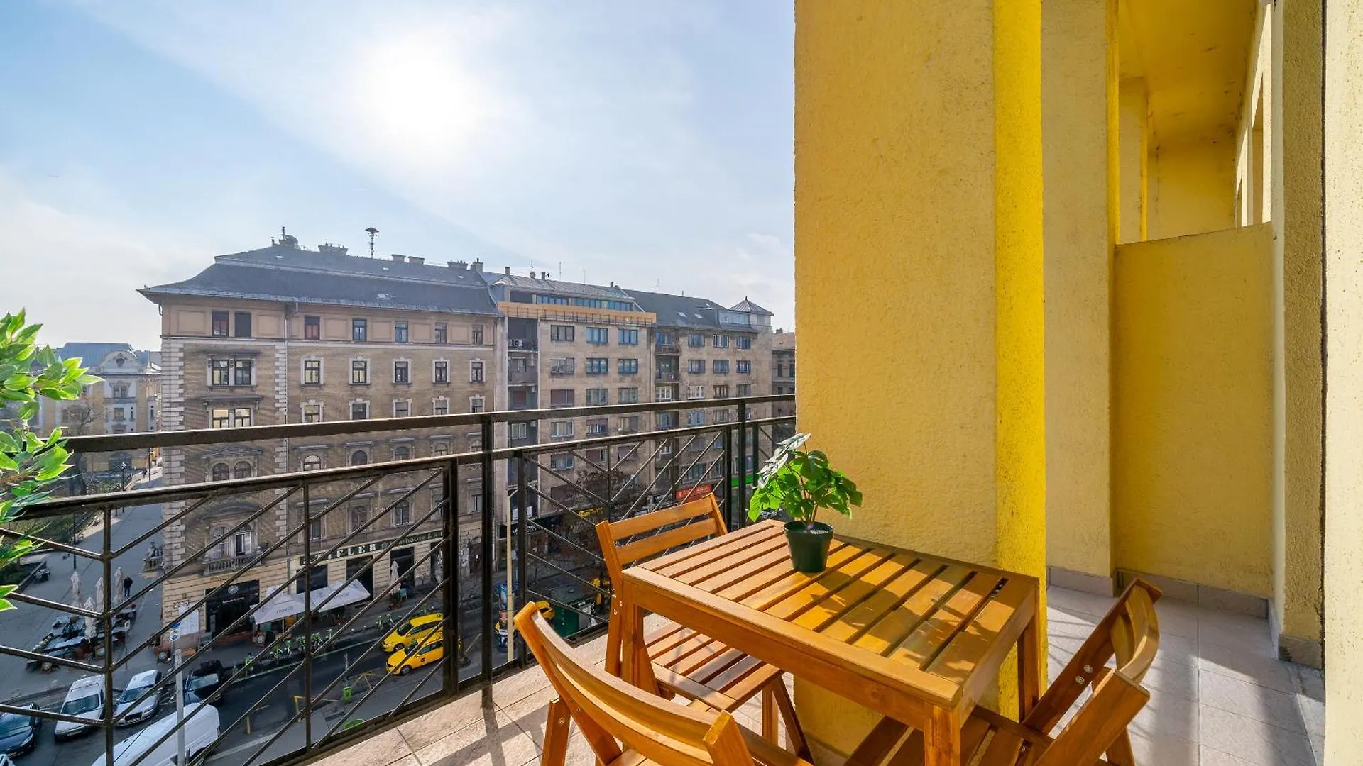Time Out Suites With Terrace - R30 Budapest 0*,
