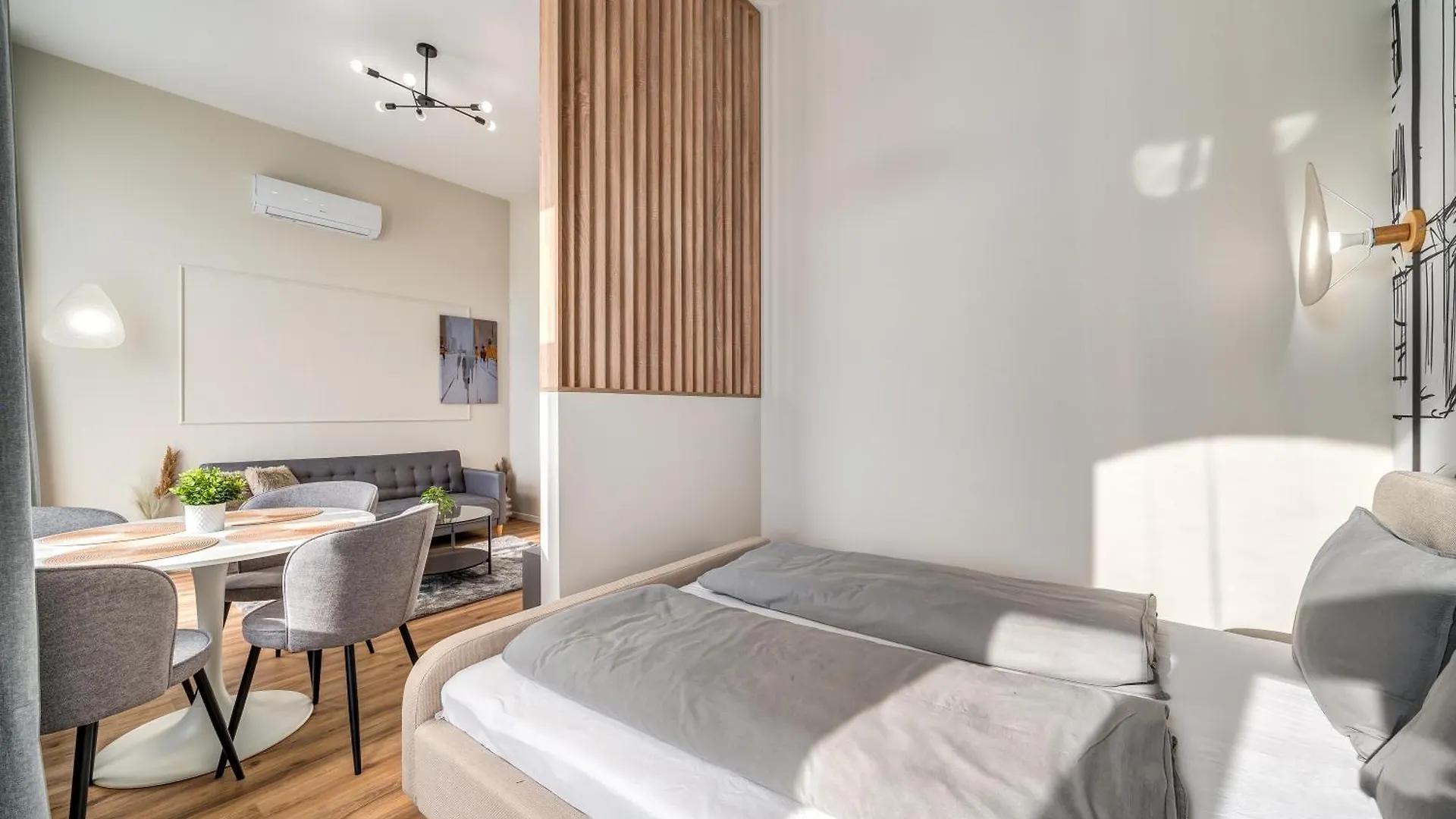 Time Out Suites With Terrace - R30 Budapest Apartment