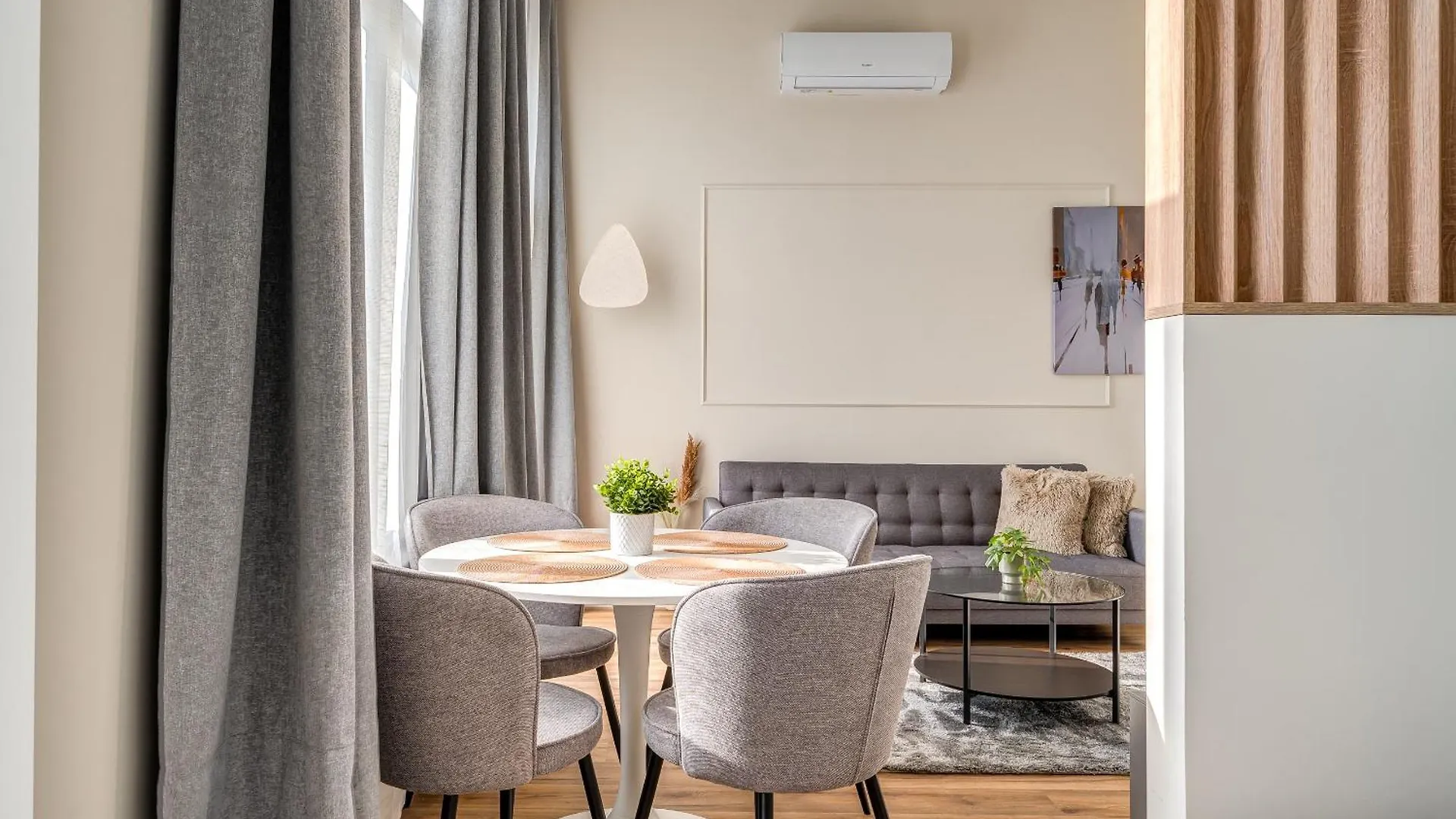 Apartment Time Out Suites With Terrace - R30 Budapest