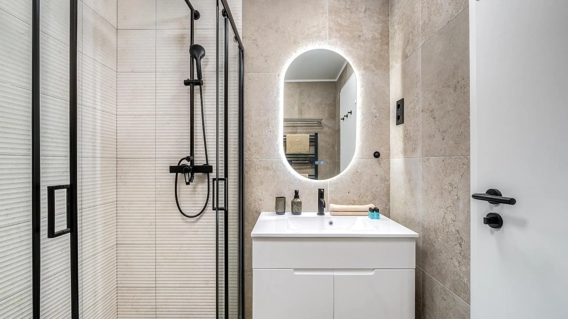 Apartment Time Out Suites With Terrace - R30 Budapest