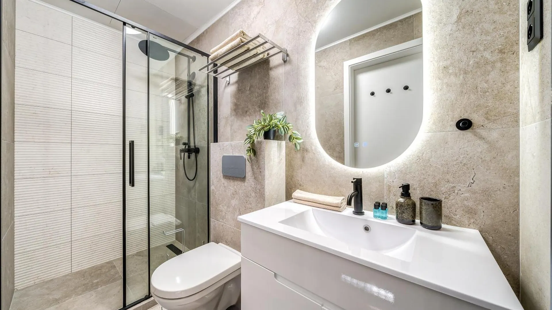 Time Out Suites With Terrace - R30 Будапешт 0*,