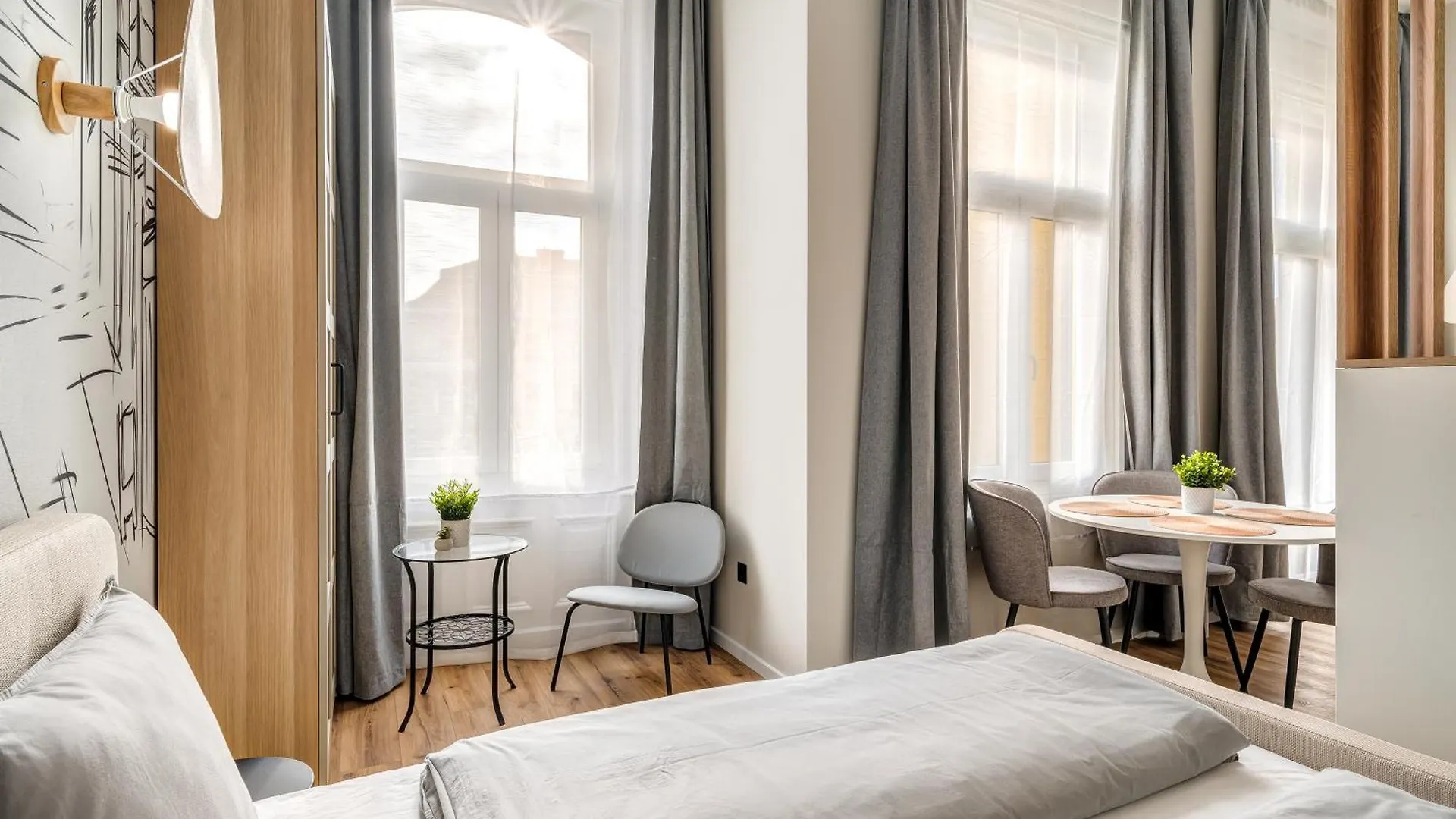 Time Out Suites With Terrace - R30 Будапешт Апартаменты