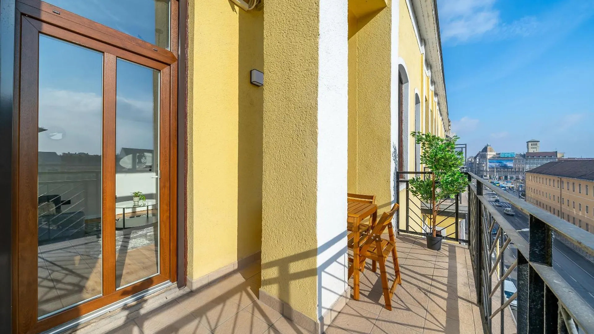 Time Out Suites With Terrace - R30 Будапешт Апартаменты